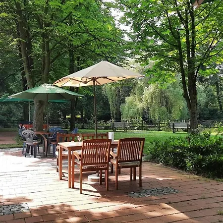 Parkhotel Keck - Castillo Del Bosque 3* Wingst