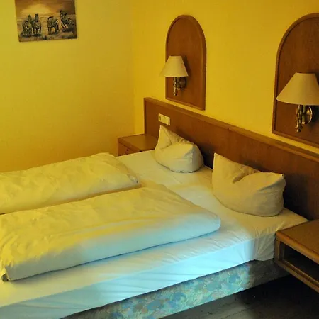 Parkhotel Keck - Castillo Del Bosque Hotel 3*