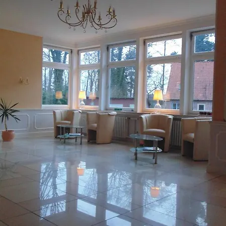 Parkhotel Keck - Castillo Del Bosque Wingst