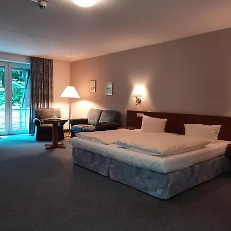 Parkhotel Keck - Castillo Del Bosque Hotel