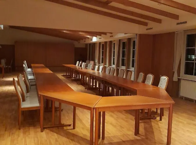 Hotel Parkhotel Keck - Castillo Del Bosque 3*